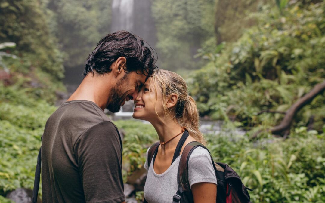Comparaison des meilleures applications pour booster sa vie de couple : Love Nudge vs Couple
